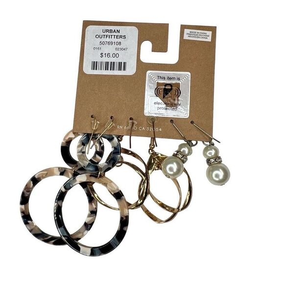 Urban Outfitters Earring Set 3 Pair Dangly Tortoise Shell - Picture 2 of 2